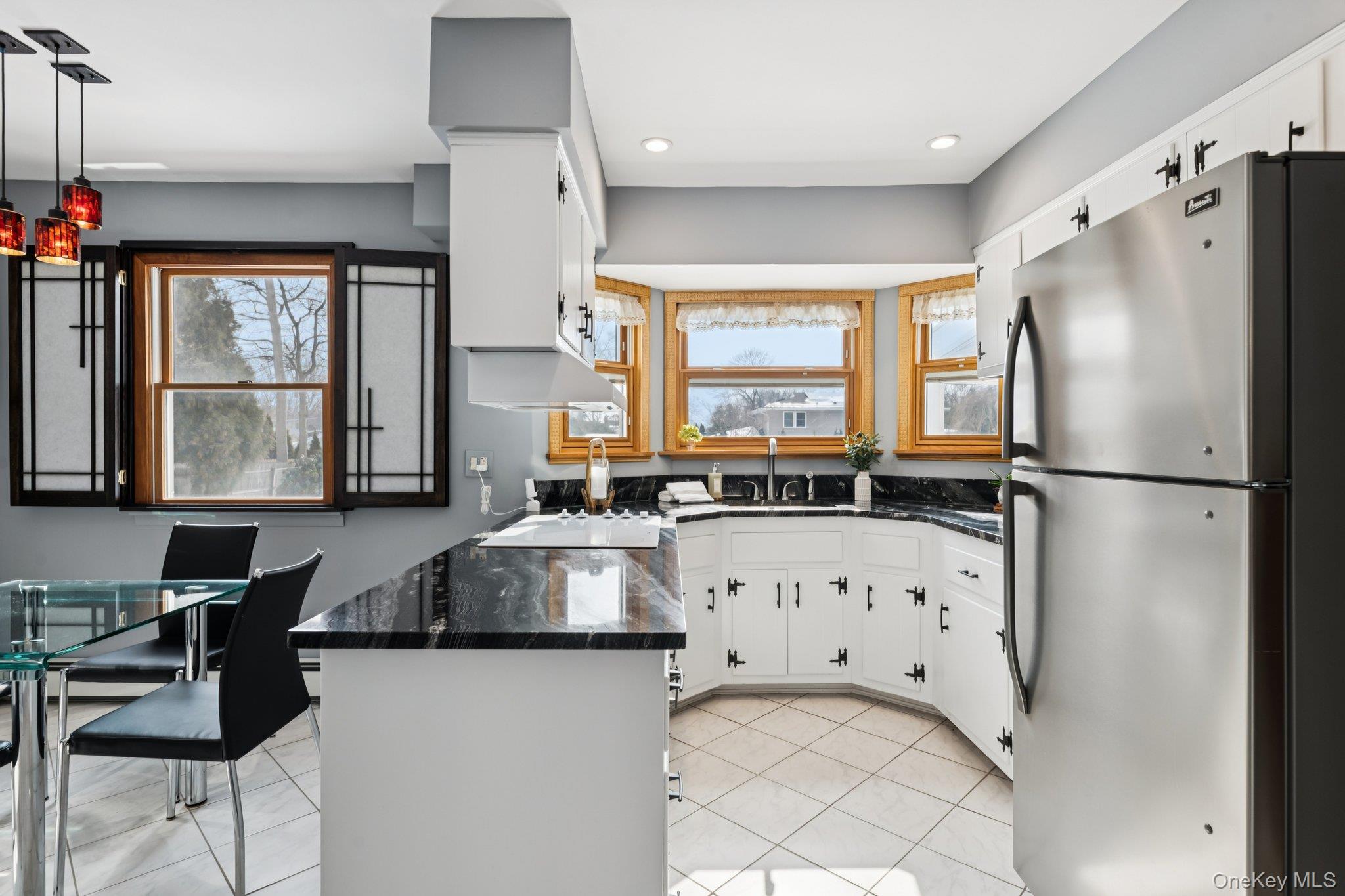 28 Sycamore Avenue, Lake Grove, NY 11755