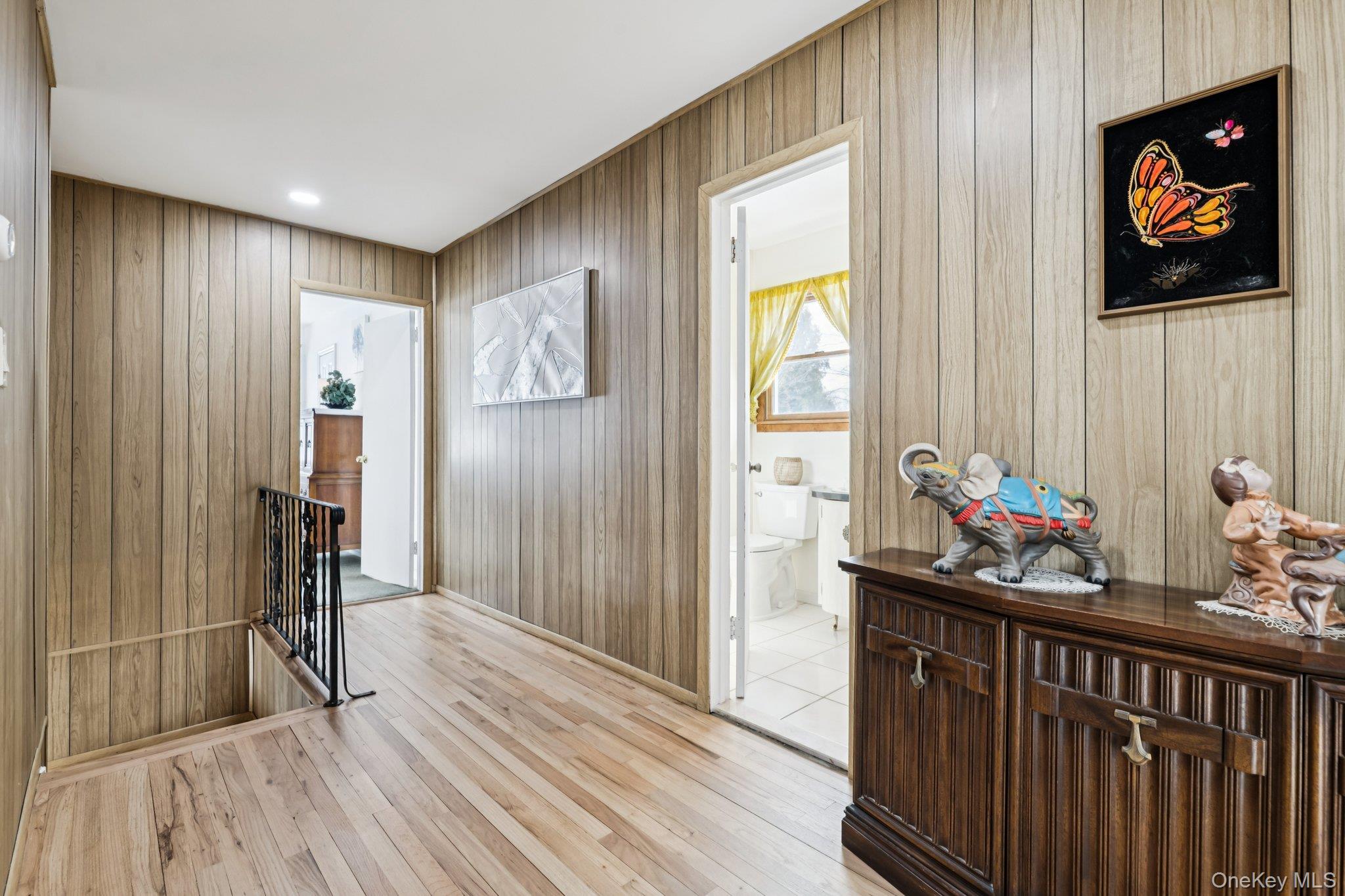 28 Sycamore Avenue, Lake Grove, NY 11755