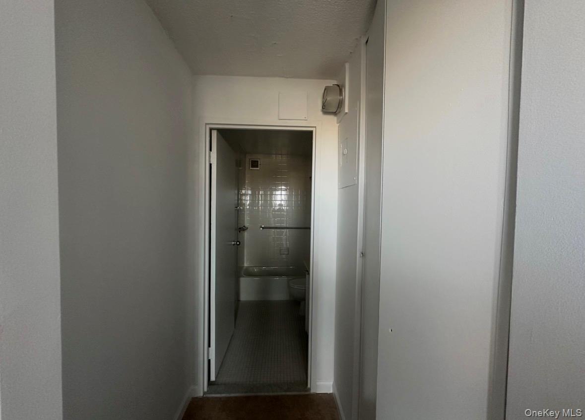 1 BAY CLUB Drive # 7G, Bayside, NY 11360