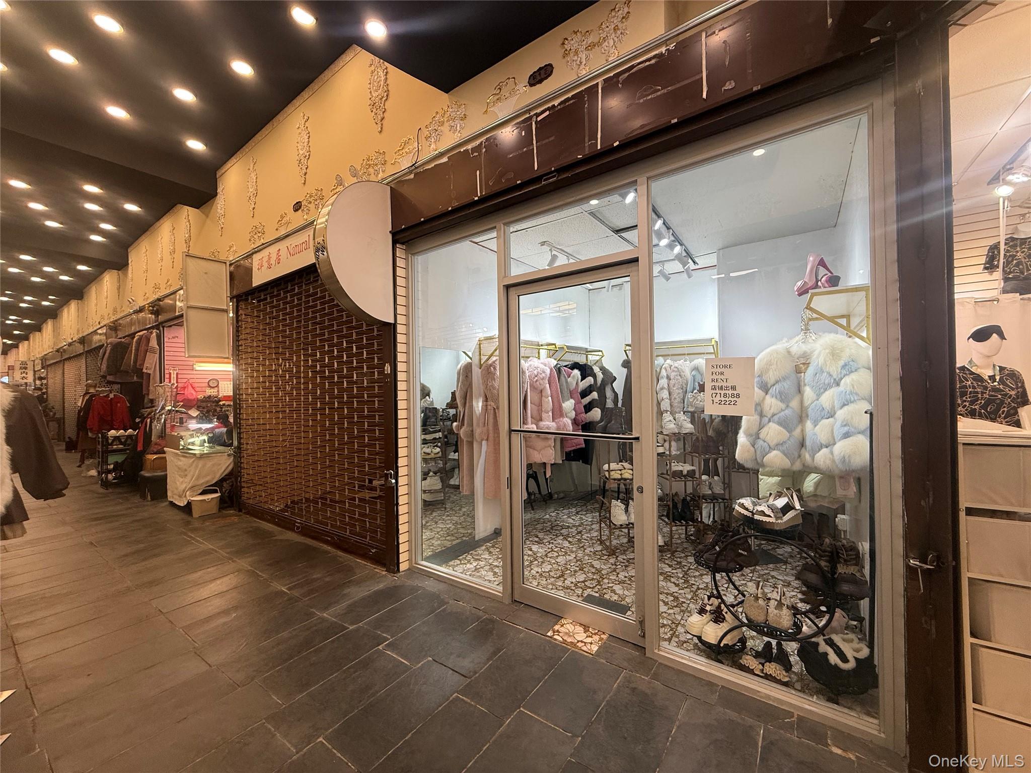 3708 Main Street # Booth A3, Flushing, NY 11354