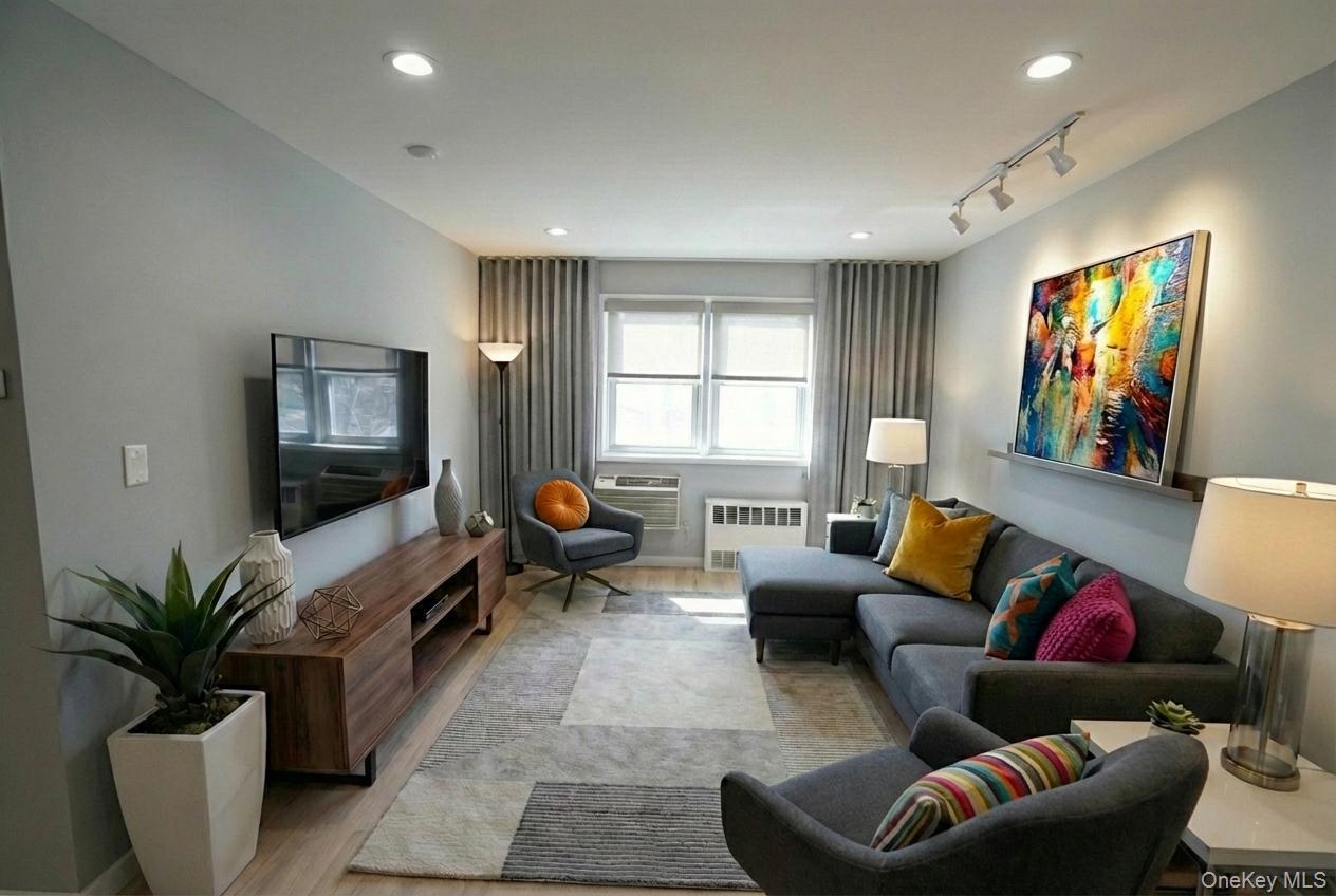 66-92 Selfridge Street # 5B, Forest Hills, NY 11375