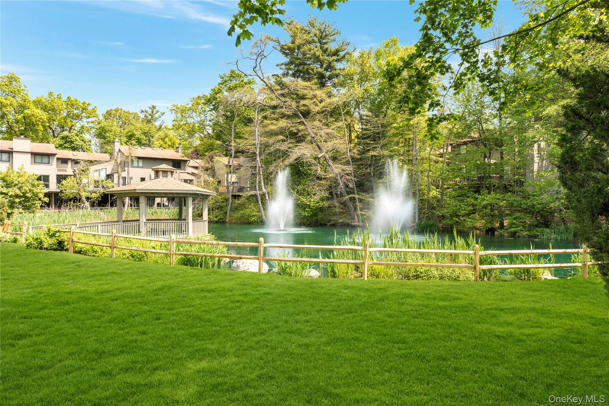 194 Alta Terrace Terrace, Jericho, NY 11753