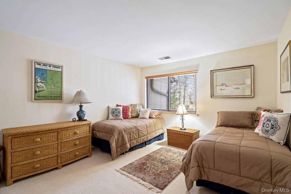 194 Alta Terrace Terrace, Jericho, NY 11753