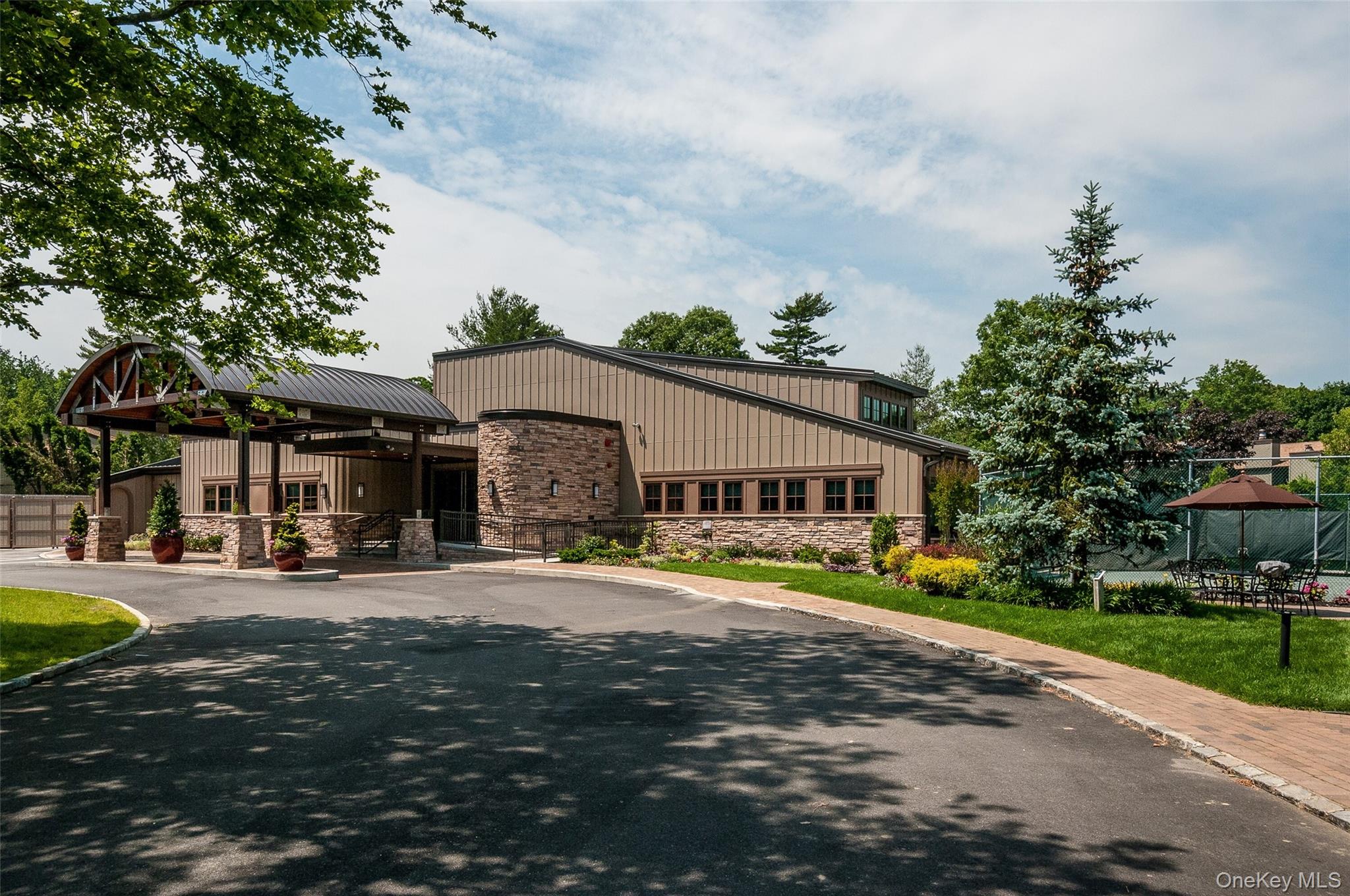 194 Alta Terrace Terrace, Jericho, NY 11753