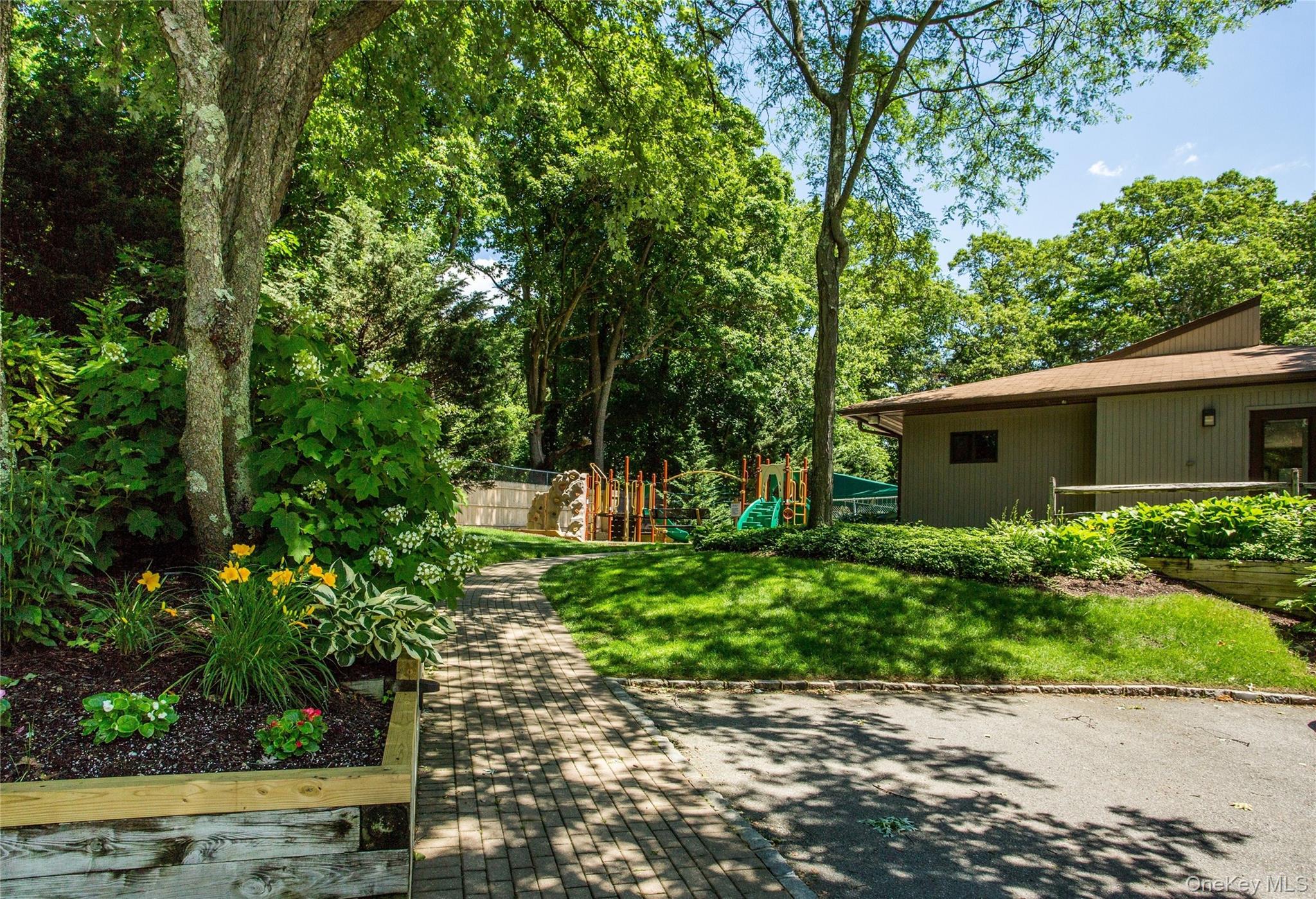 194 Alta Terrace Terrace, Jericho, NY 11753