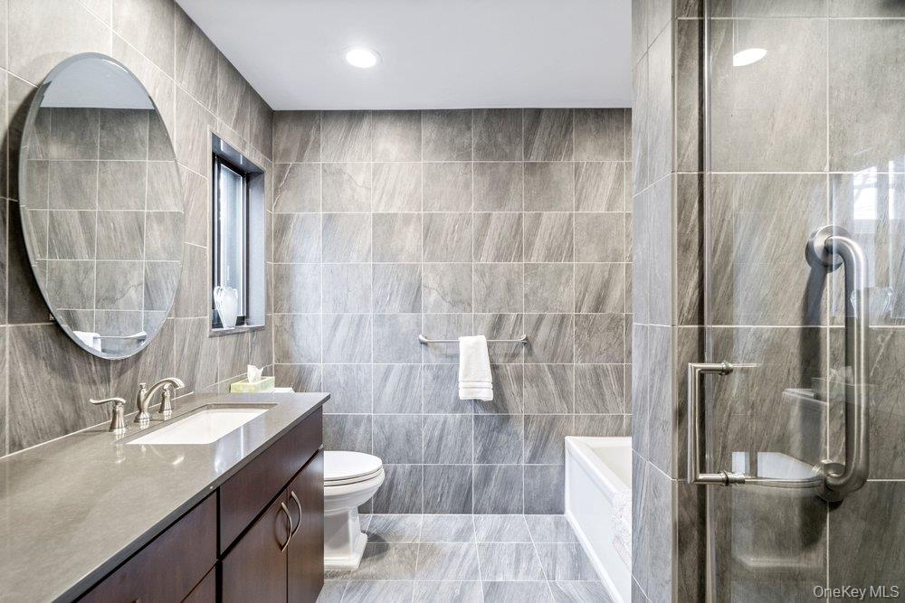 194 Alta Terrace Terrace, Jericho, NY 11753