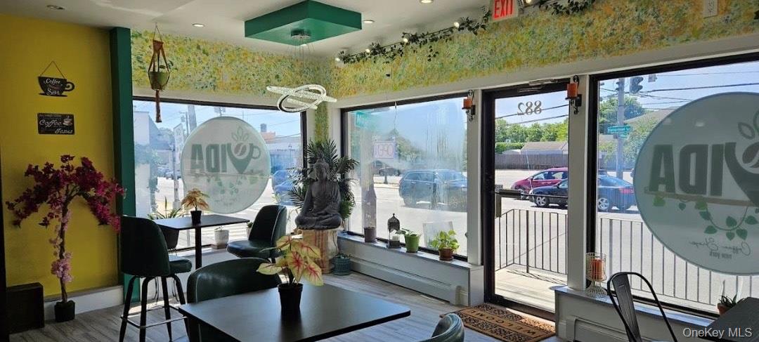 882 Hempstead Turnpike, Franklin Square, NY 11010