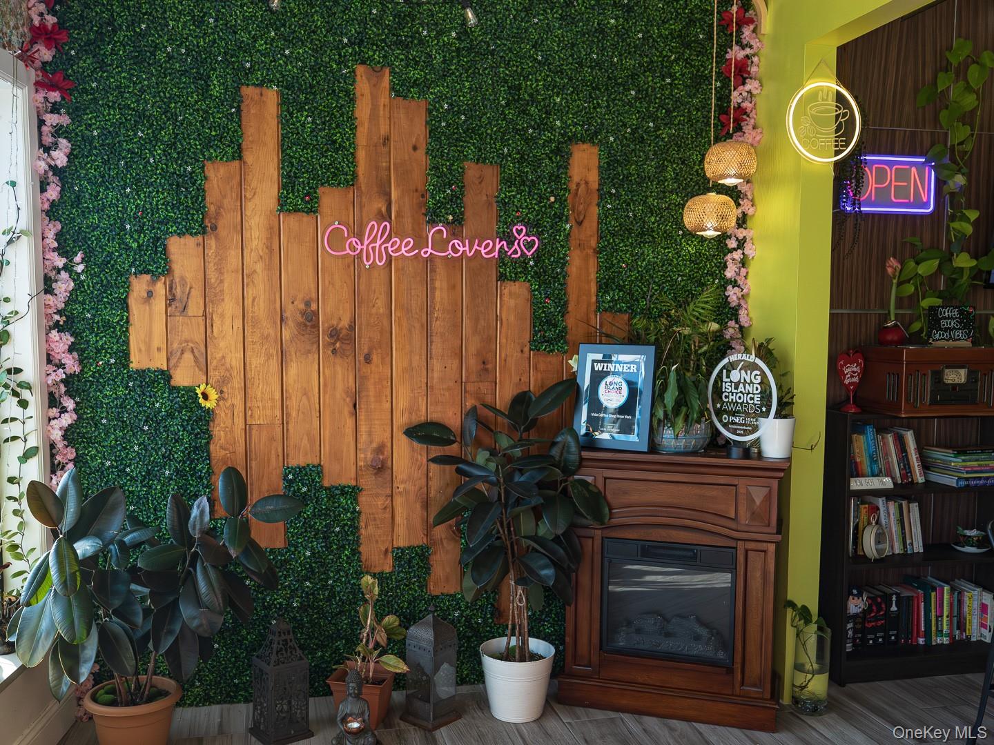 882 Hempstead Turnpike, Franklin Square, NY 11010