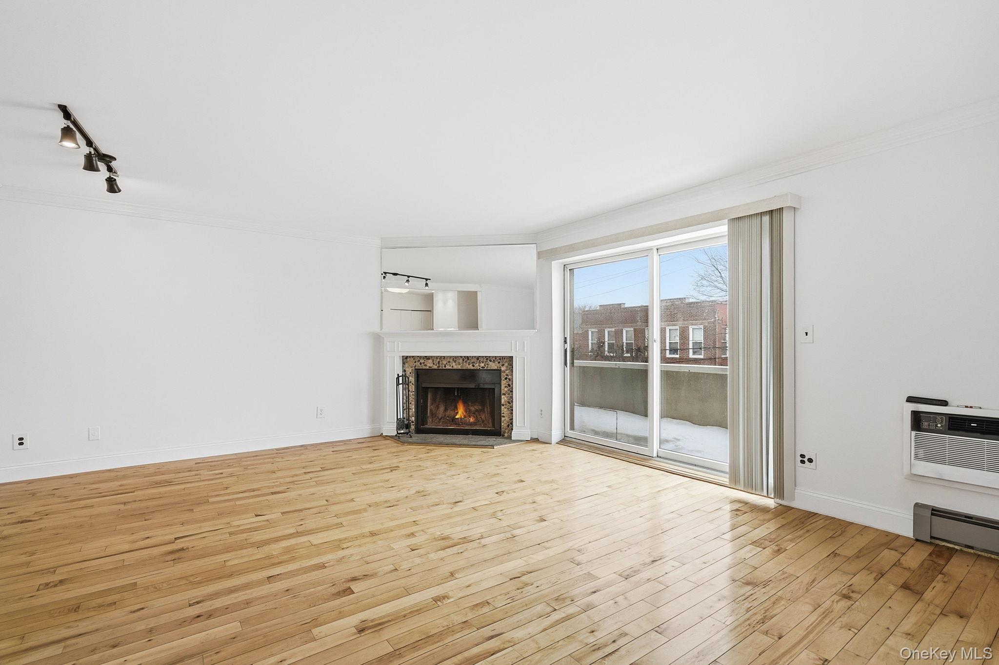 152 Tier Street # 211C, Bronx, NY 10464