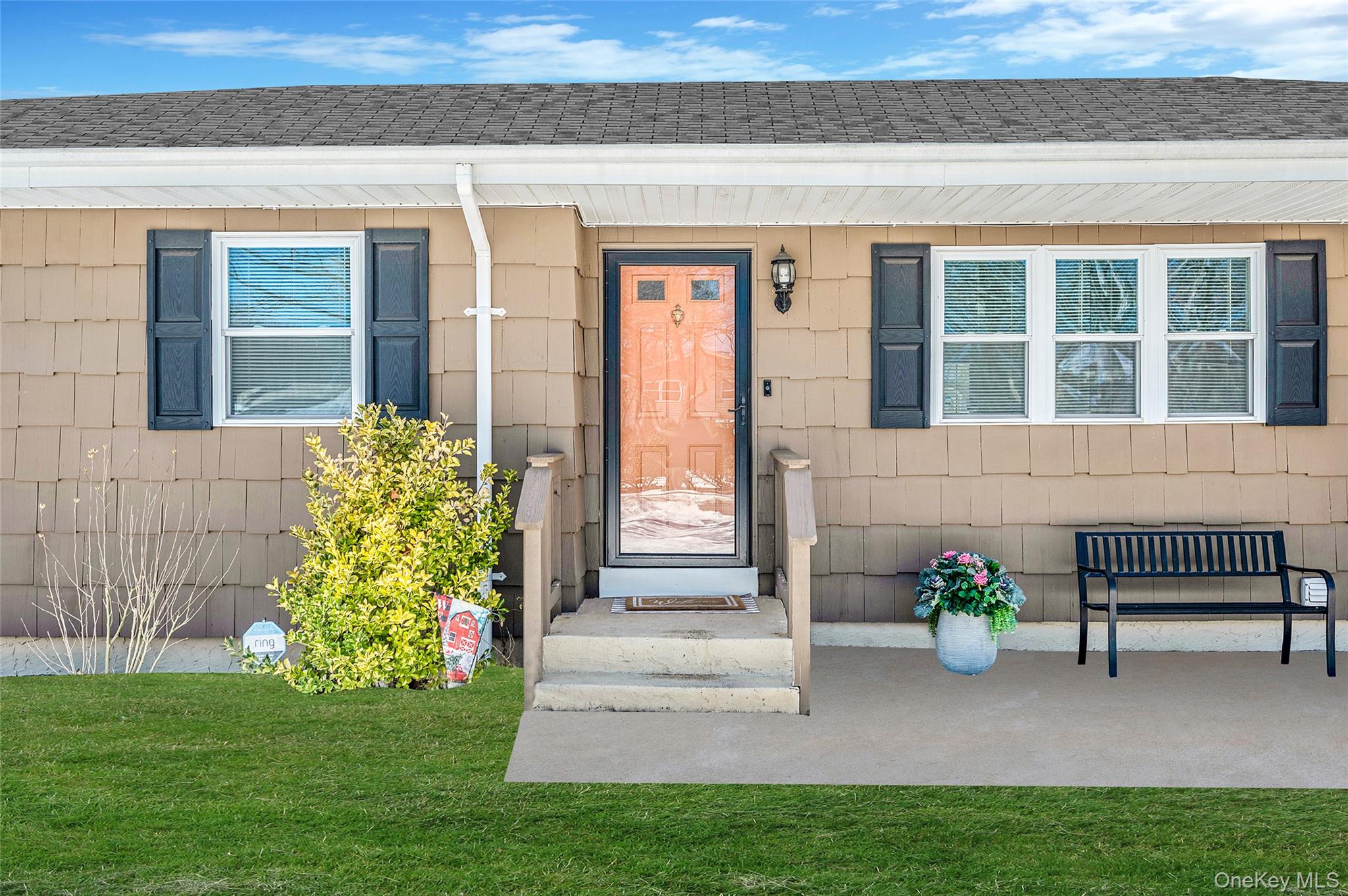 126 Floyd Road, Shirley, NY 11967