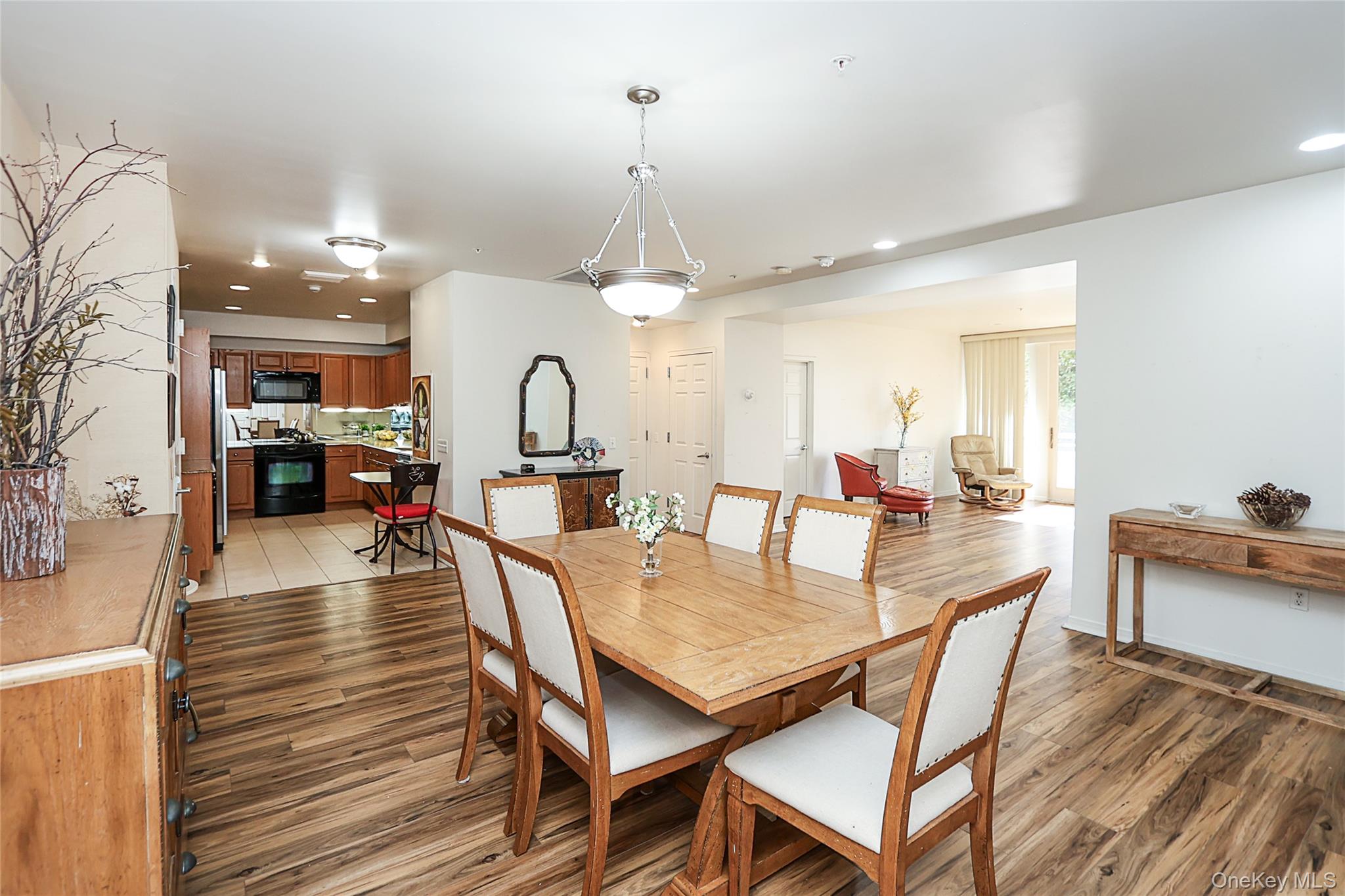 100 Harbor View Drive # 111, Port Washington, NY 11050