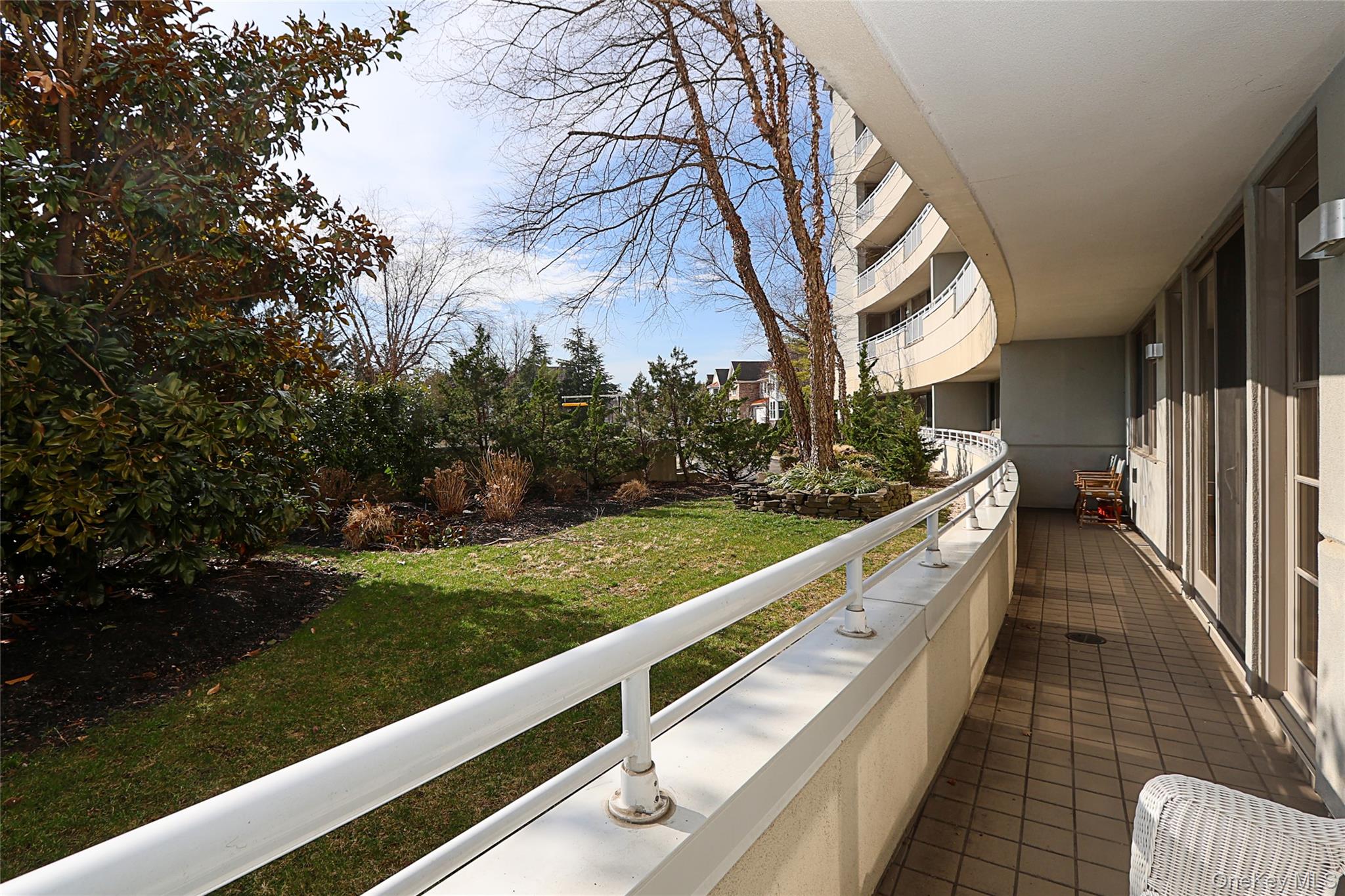 100 Harbor View Drive # 111, Port Washington, NY 11050