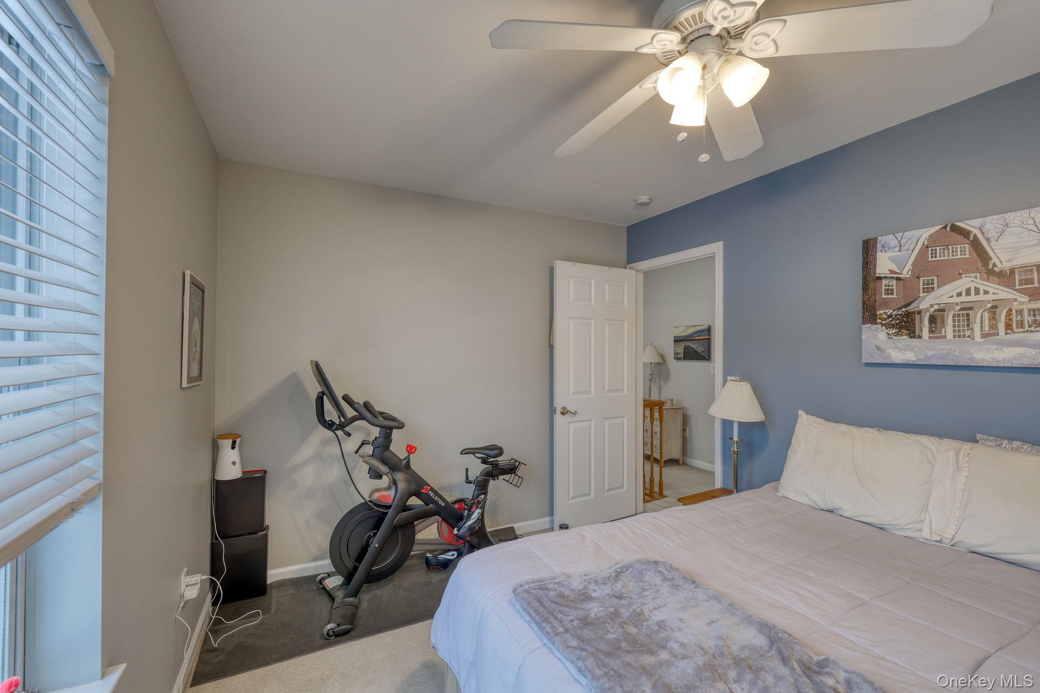 614 Crab Apple Lane, New Windsor, NY 12553