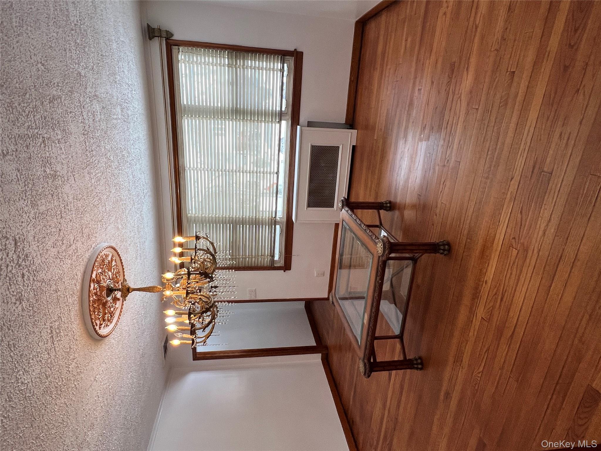 92 Fir Street, Valley Stream, NY 11580