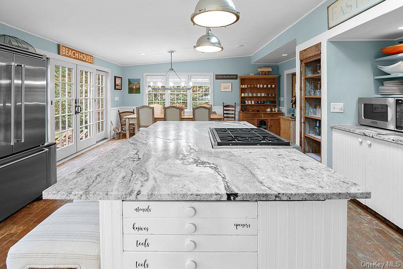 80 Route 114, East Hampton, NY 11937