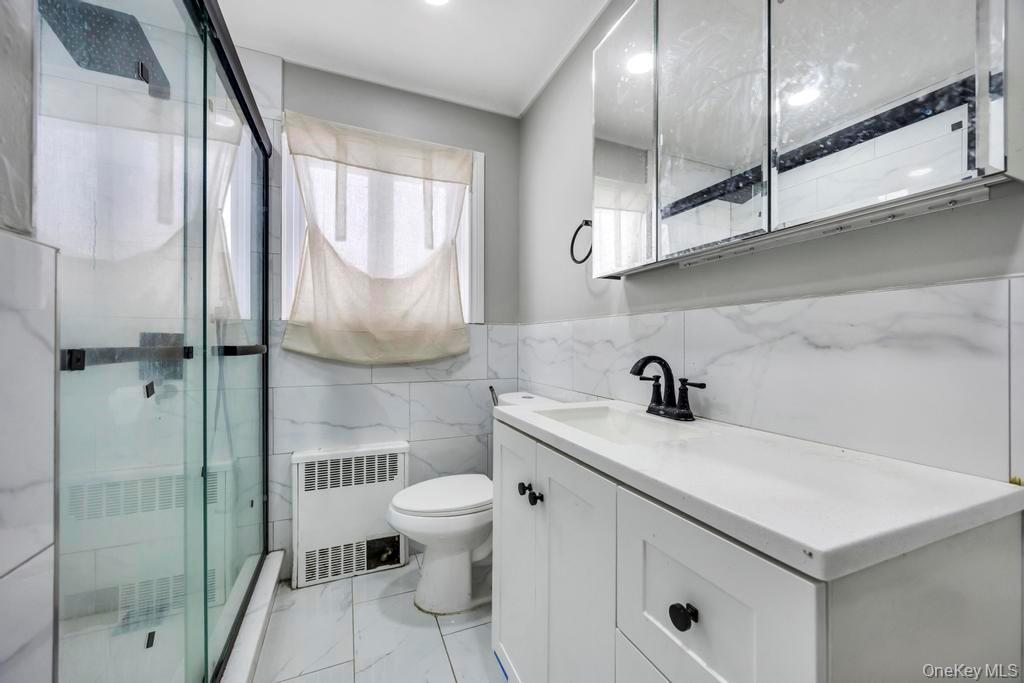 41 Winding Road, Hicksville, NY 11801