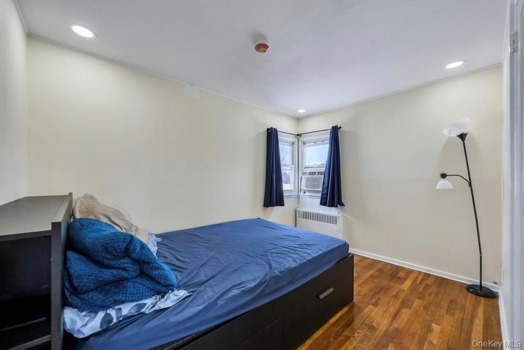 41 Winding Road, Hicksville, NY 11801