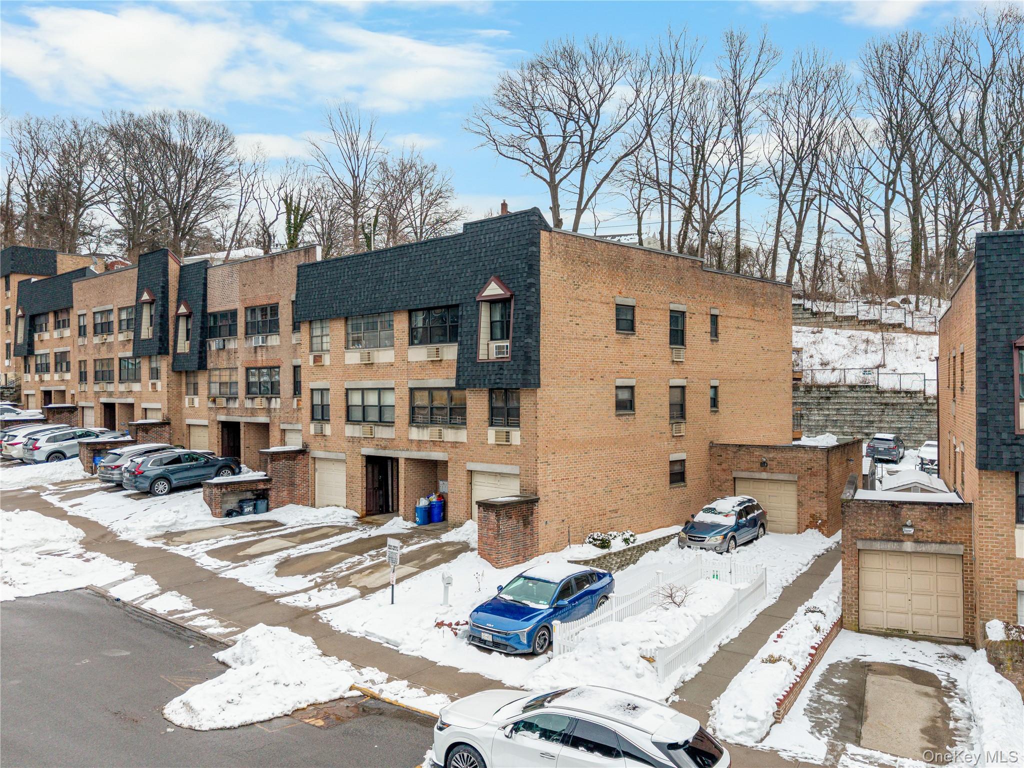 240-22 70th Avenue, Little Neck, NY 11362