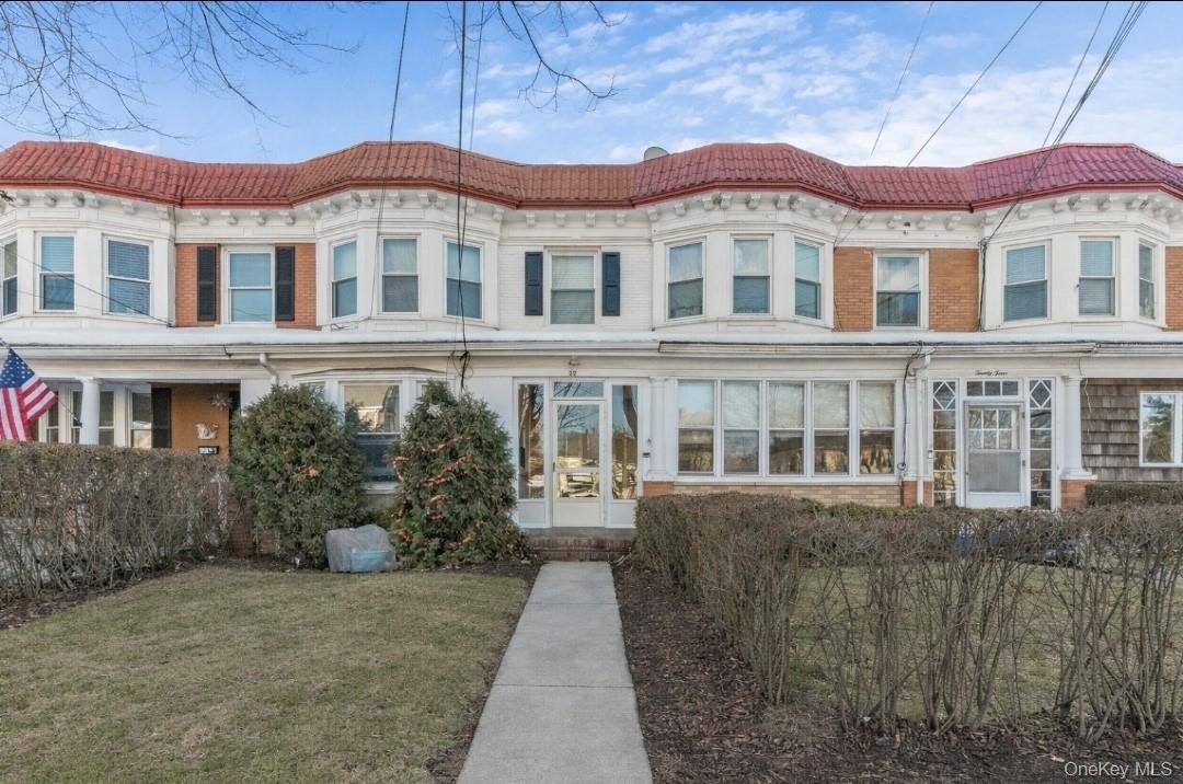 22 Stephenson Boulevard # 1st, New Rochelle, NY 10801