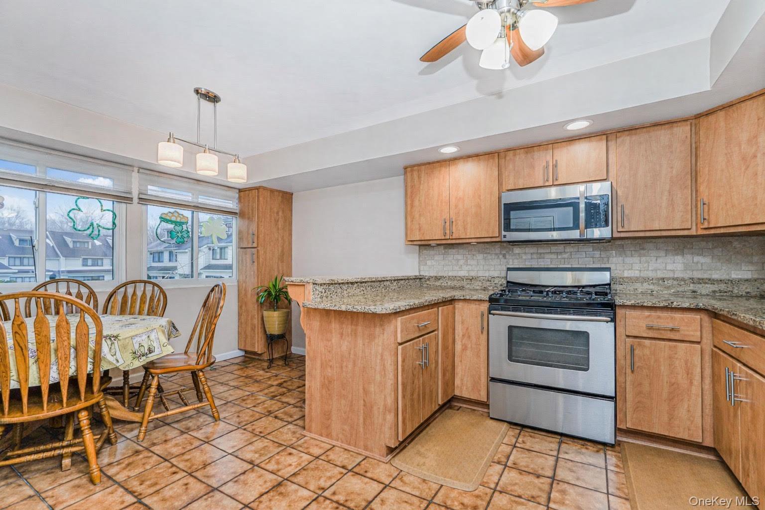 281A Signs Road, Staten Island, NY 10314