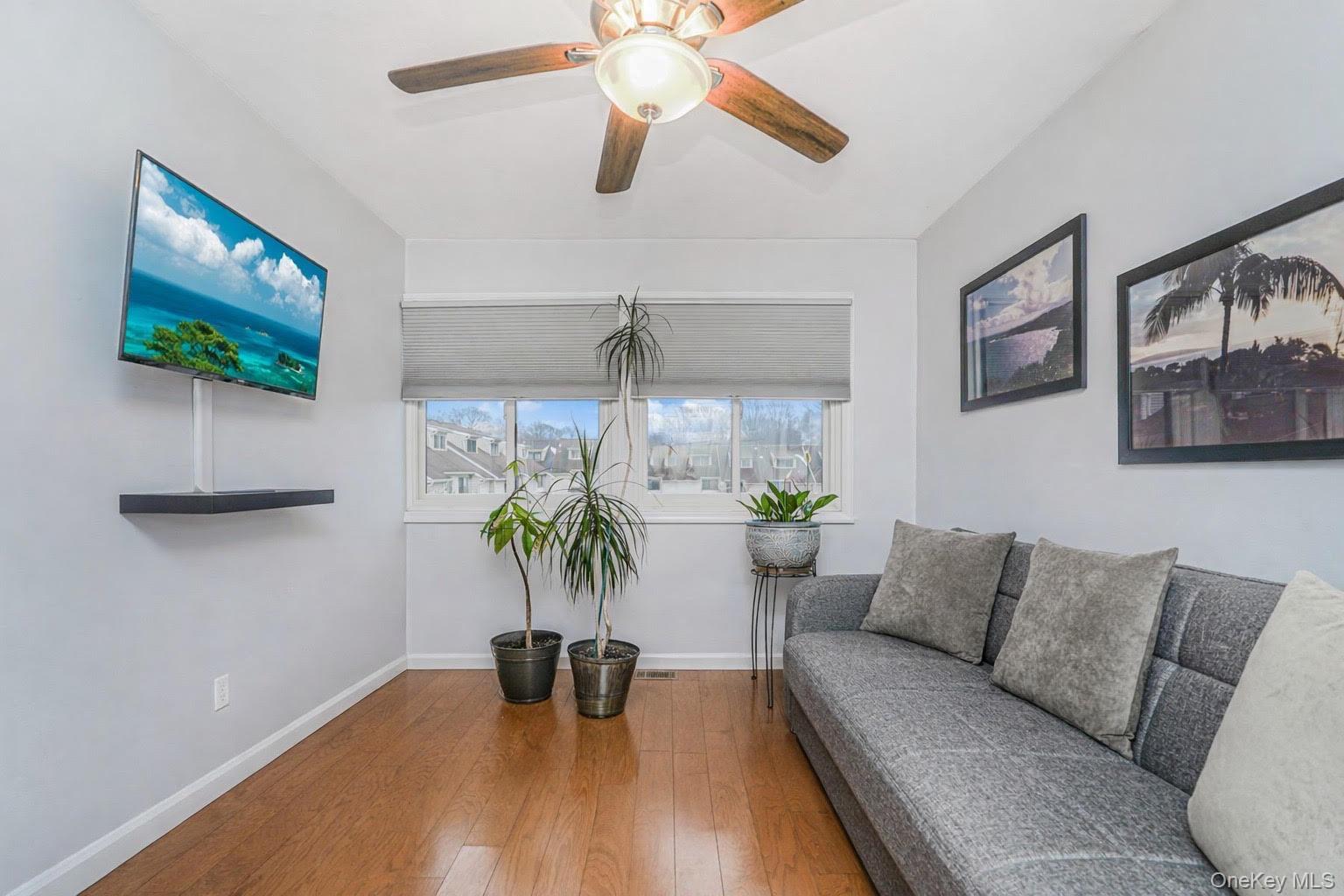 281A Signs Road, Staten Island, NY 10314