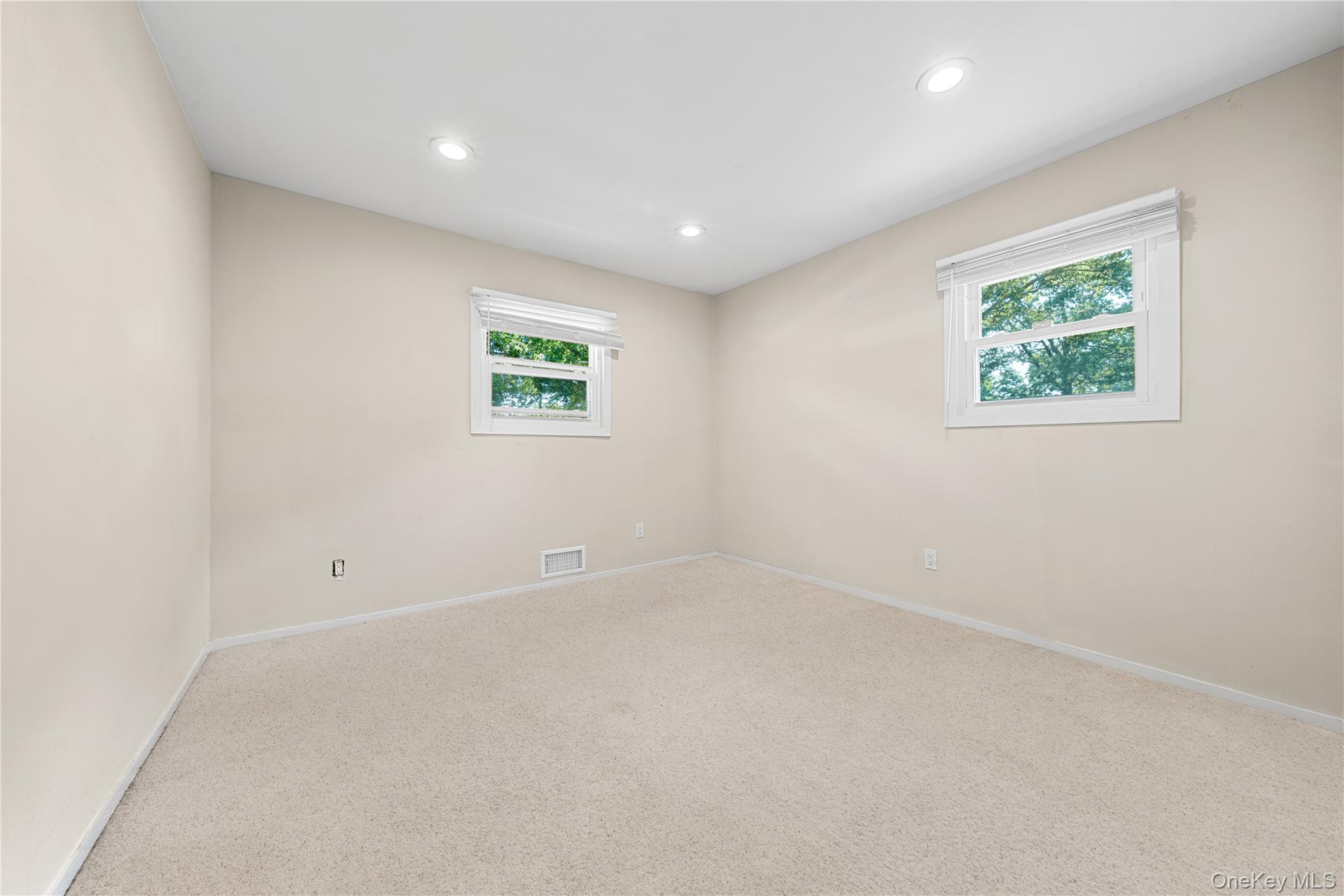 7 Pierre Drive, Commack, NY 11725