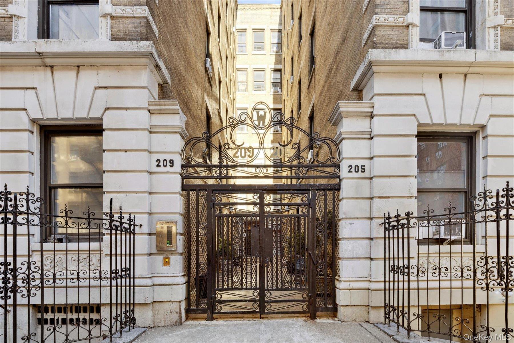 205 W 103rd Street # 6C, New York (Manhattan), NY 10025