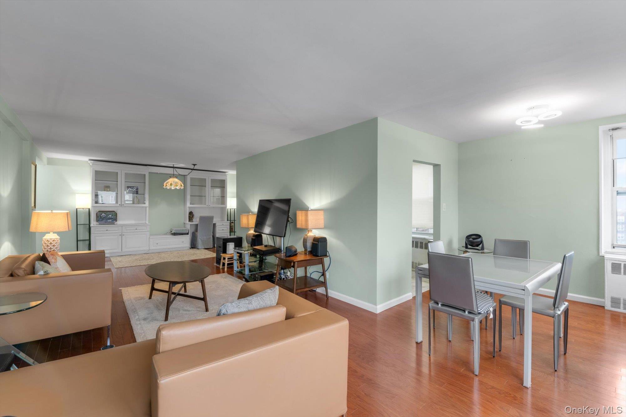 18-70 211th Street # 6J, Bayside, NY 11360