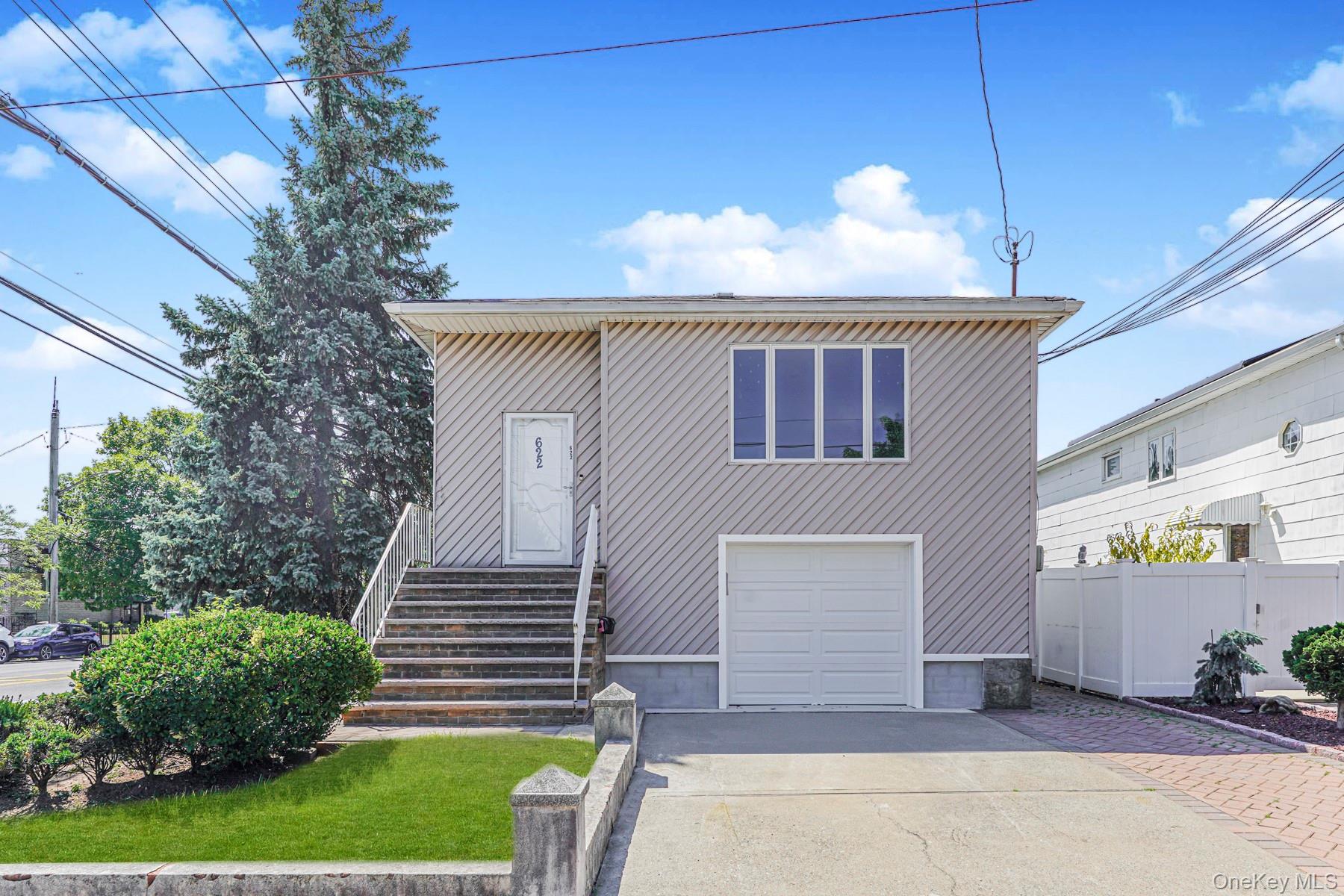 622 Barlow Avenue, Staten Island, NY 10312