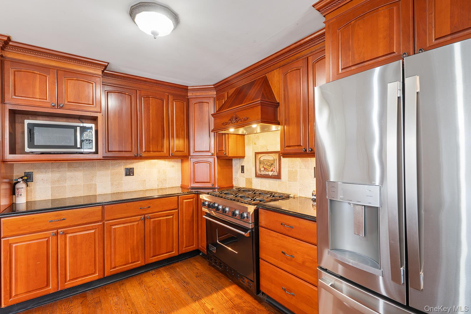 18 Steiner Drive, Mahopac, NY 10541