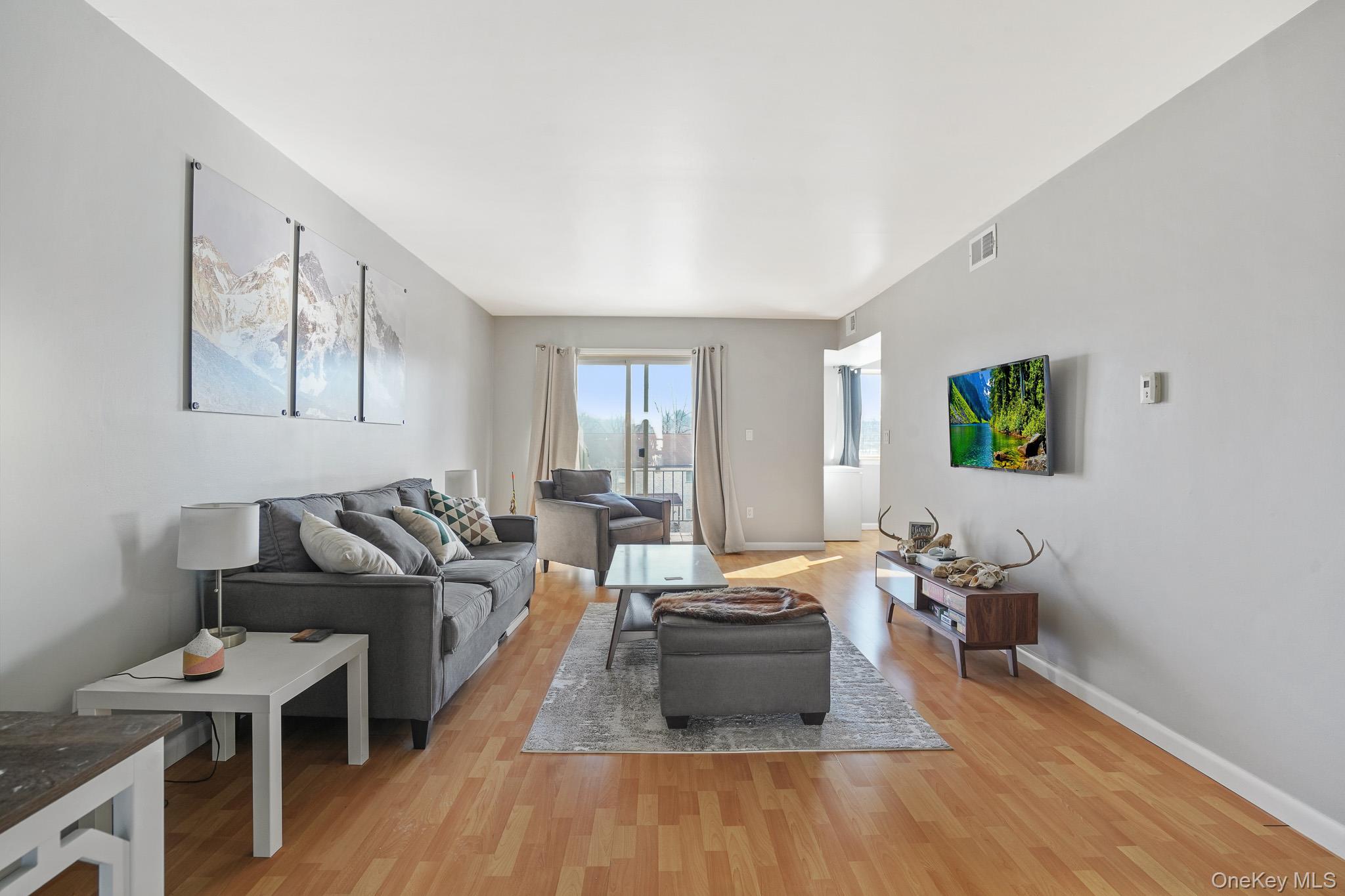 26 Cooper Road # 411, Poughkeepsie, NY 12603