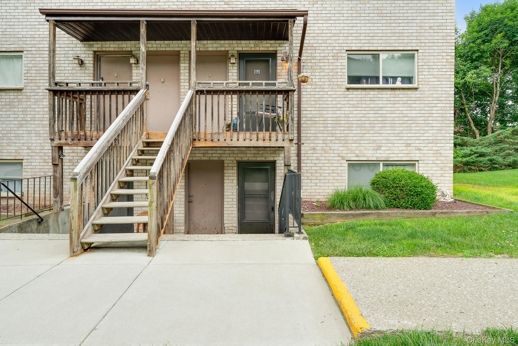 26 Cooper Road # 411, Poughkeepsie, NY 12603