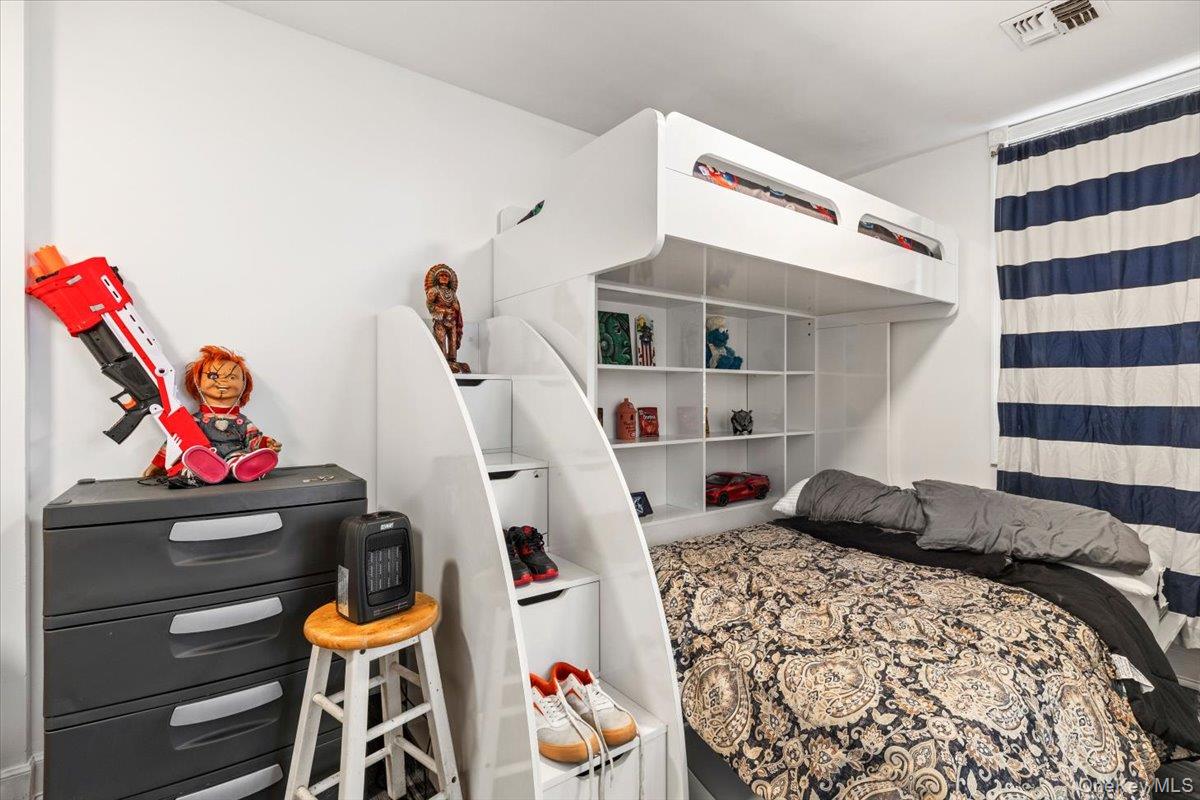 233 Sunset Boulevard, Bronx, NY 10473