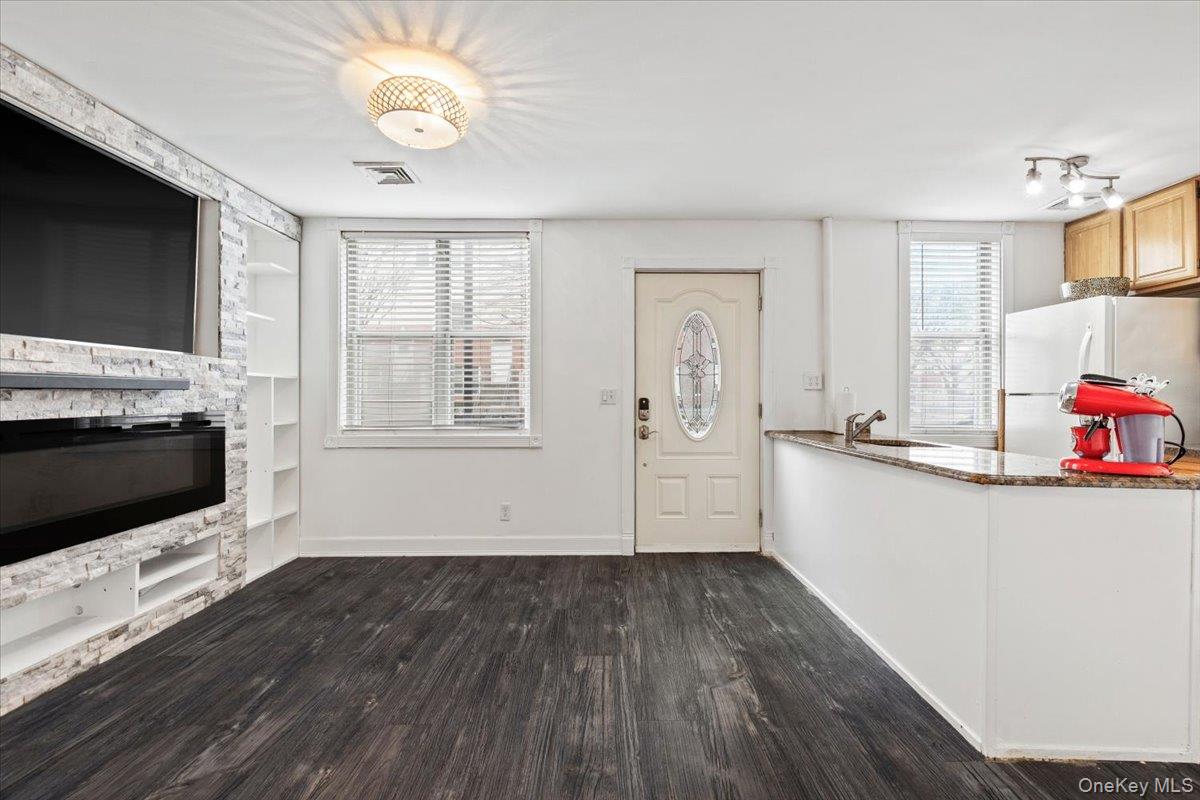 233 Sunset Boulevard, Bronx, NY 10473