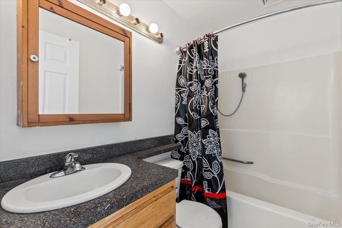 233 Sunset Boulevard, Bronx, NY 10473