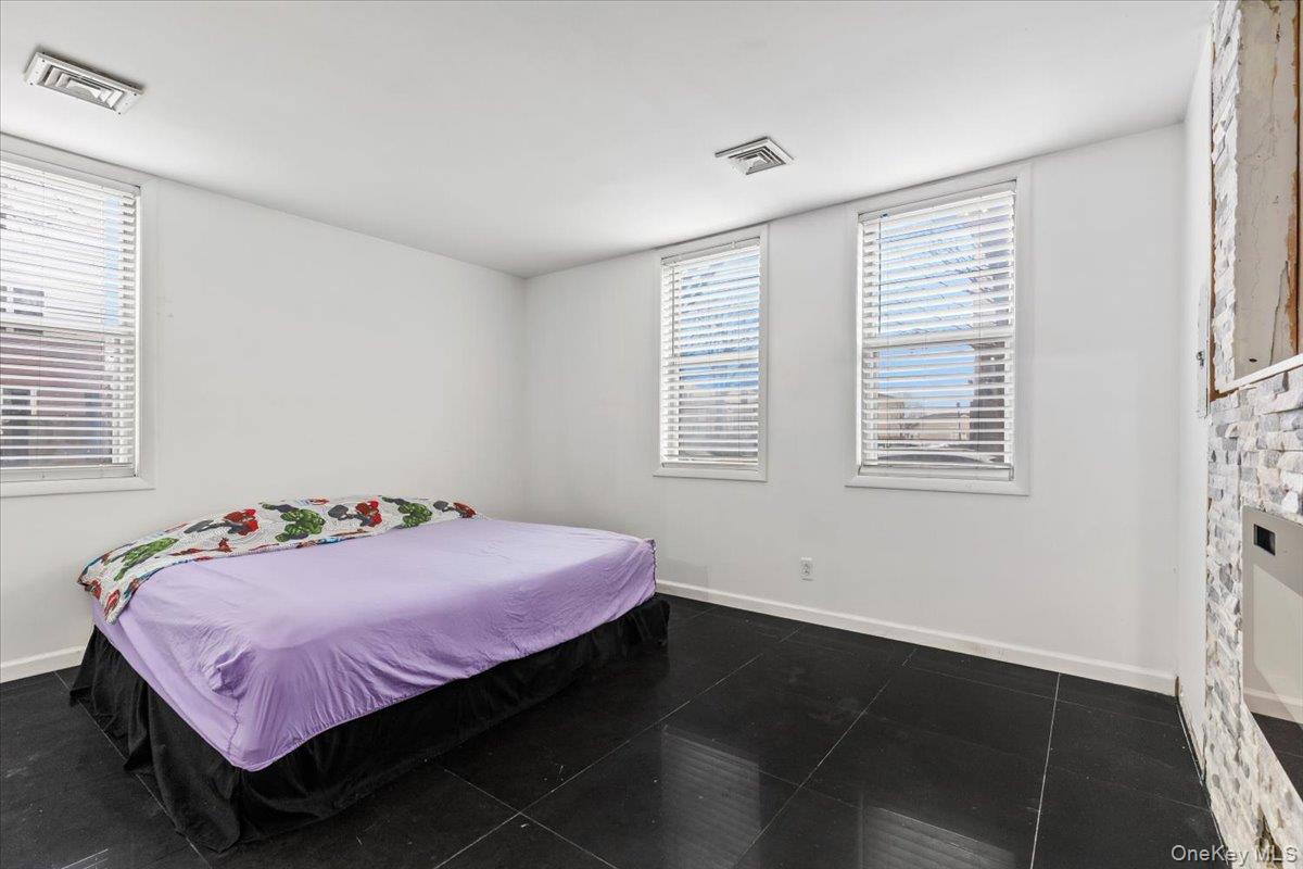 233 Sunset Boulevard, Bronx, NY 10473