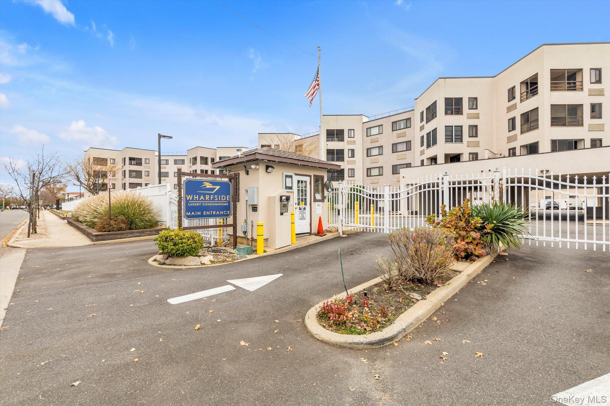 725 Miller Avenue # 106, Freeport, NY 11520