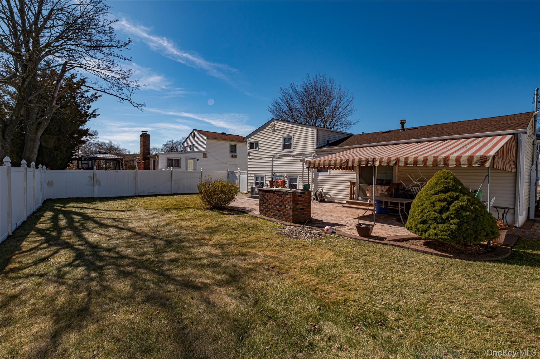 389 Beebe Court, North Babylon, NY 11703