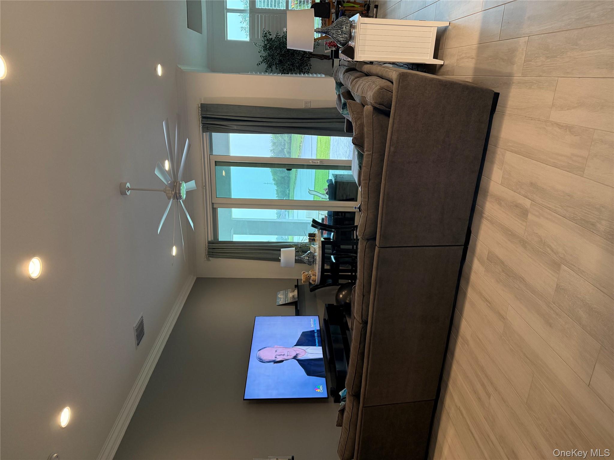 8220 Halbert Lane, Other, FL 32968