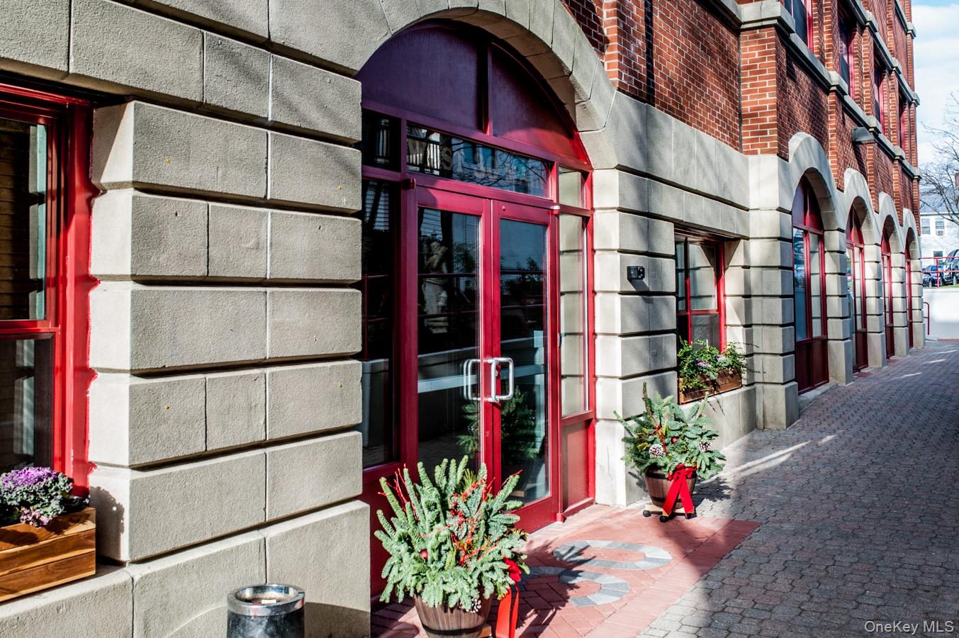 30 W Main Street # 207, Riverhead, NY 11901