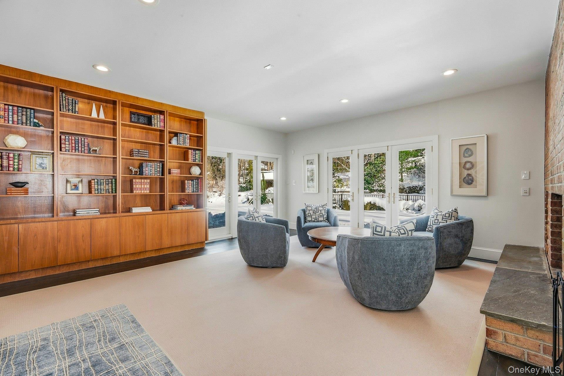 34 Sousa Drive, Sands Point, NY 11050