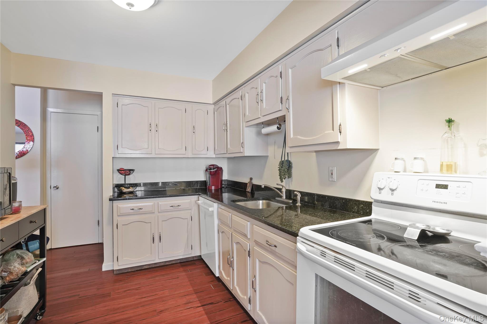 616 Kemeys Cove # 616, Briarcliff Manor, NY 10562