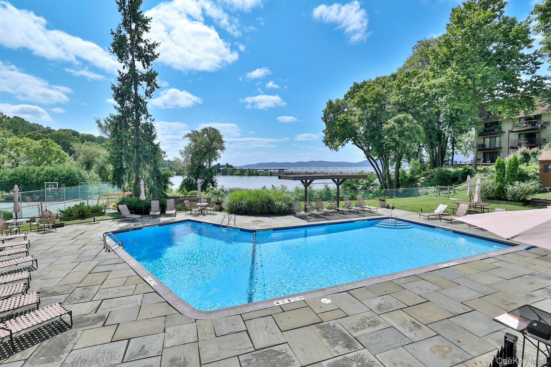 616 Kemeys Cove # 616, Briarcliff Manor, NY 10562