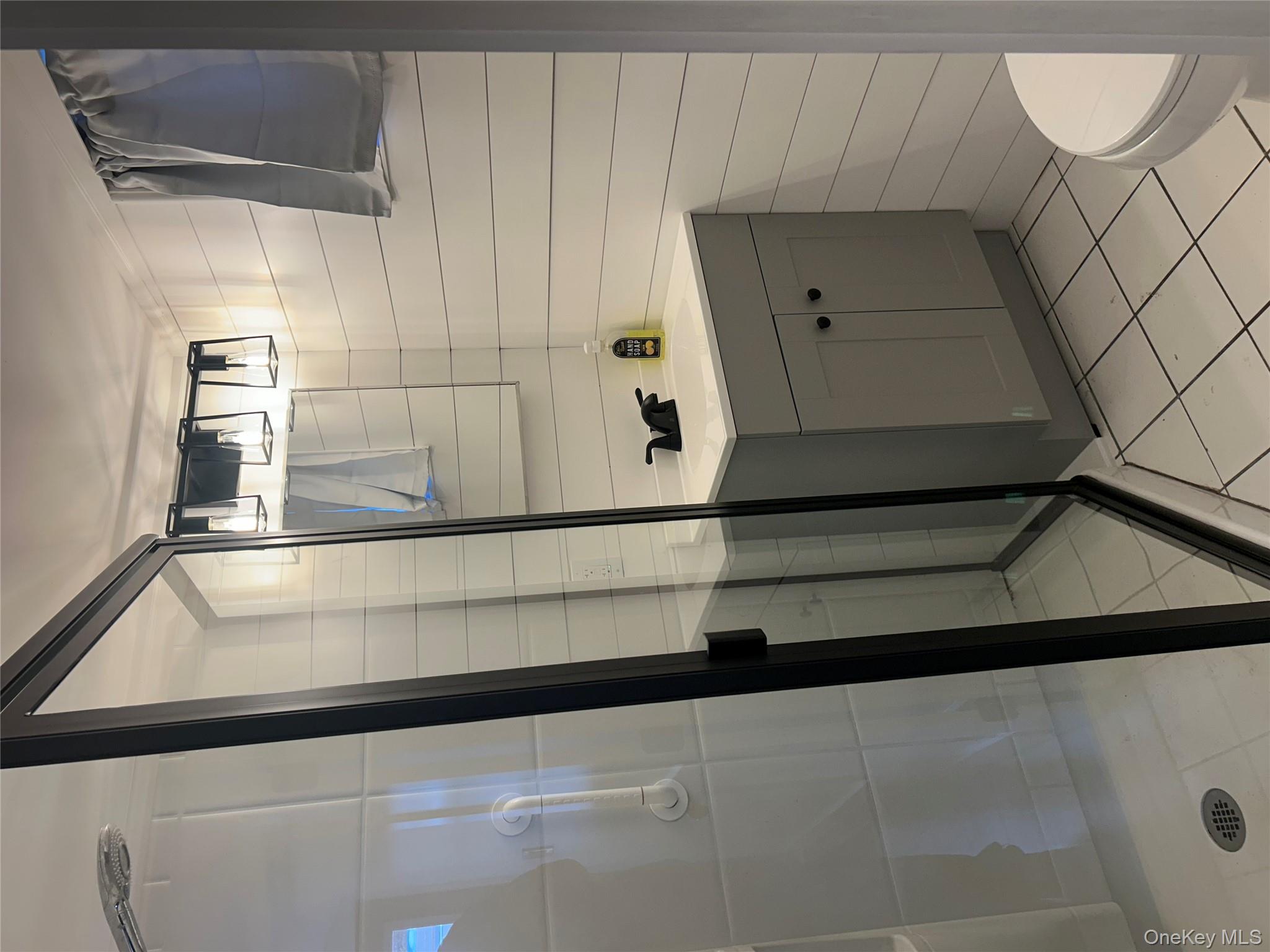 7 cedar st.Poquott cedar S, East Setauket, NY 11733