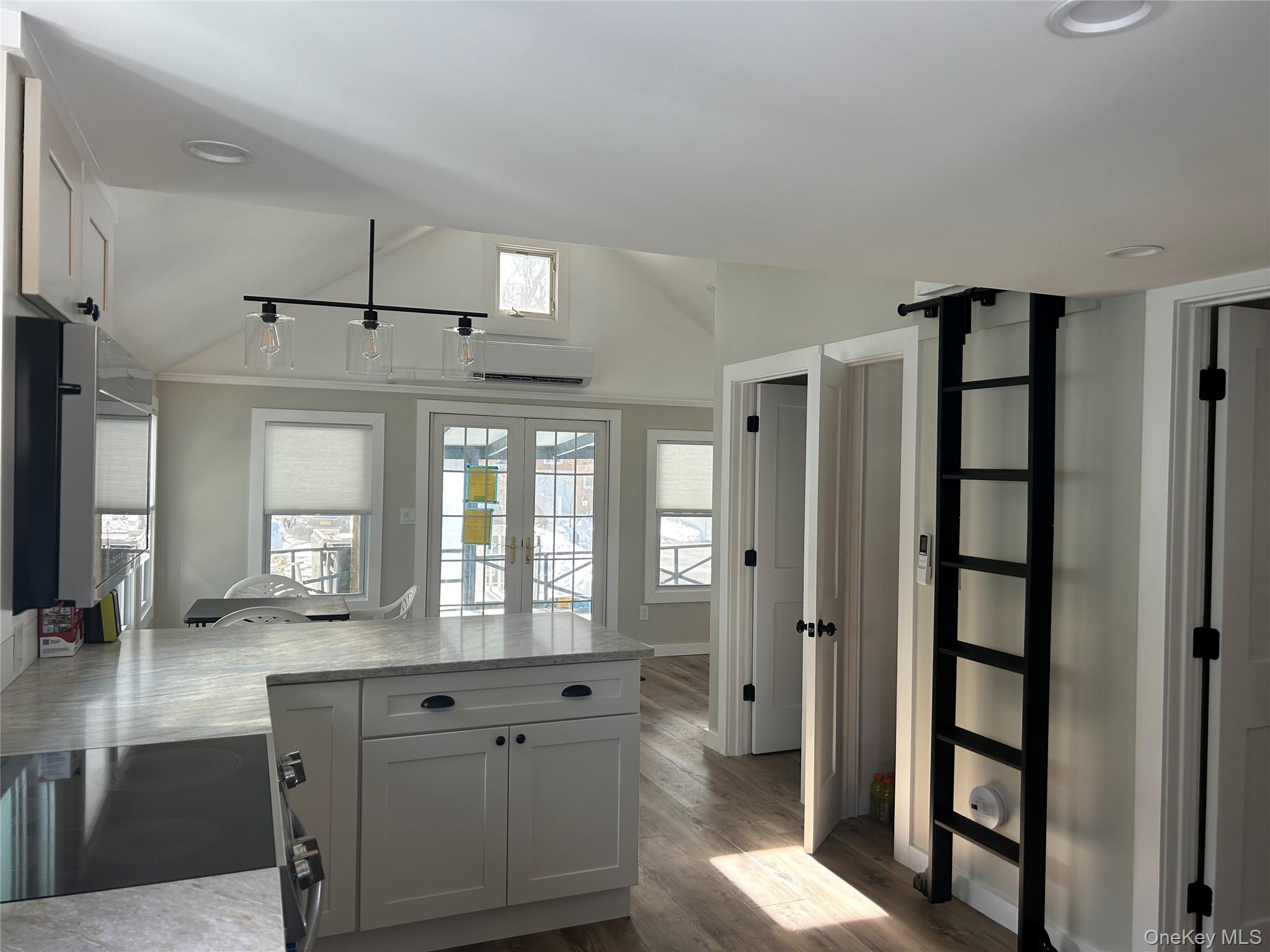 7 cedar st.Poquott cedar S, East Setauket, NY 11733