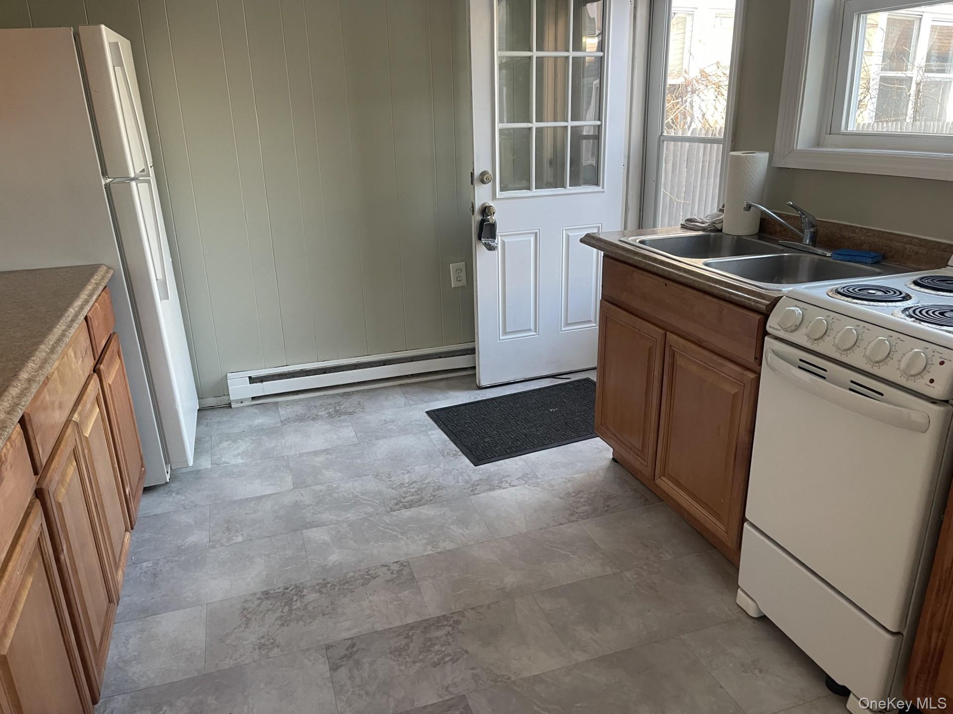 62B E 2nd Street, Riverhead, NY 11901