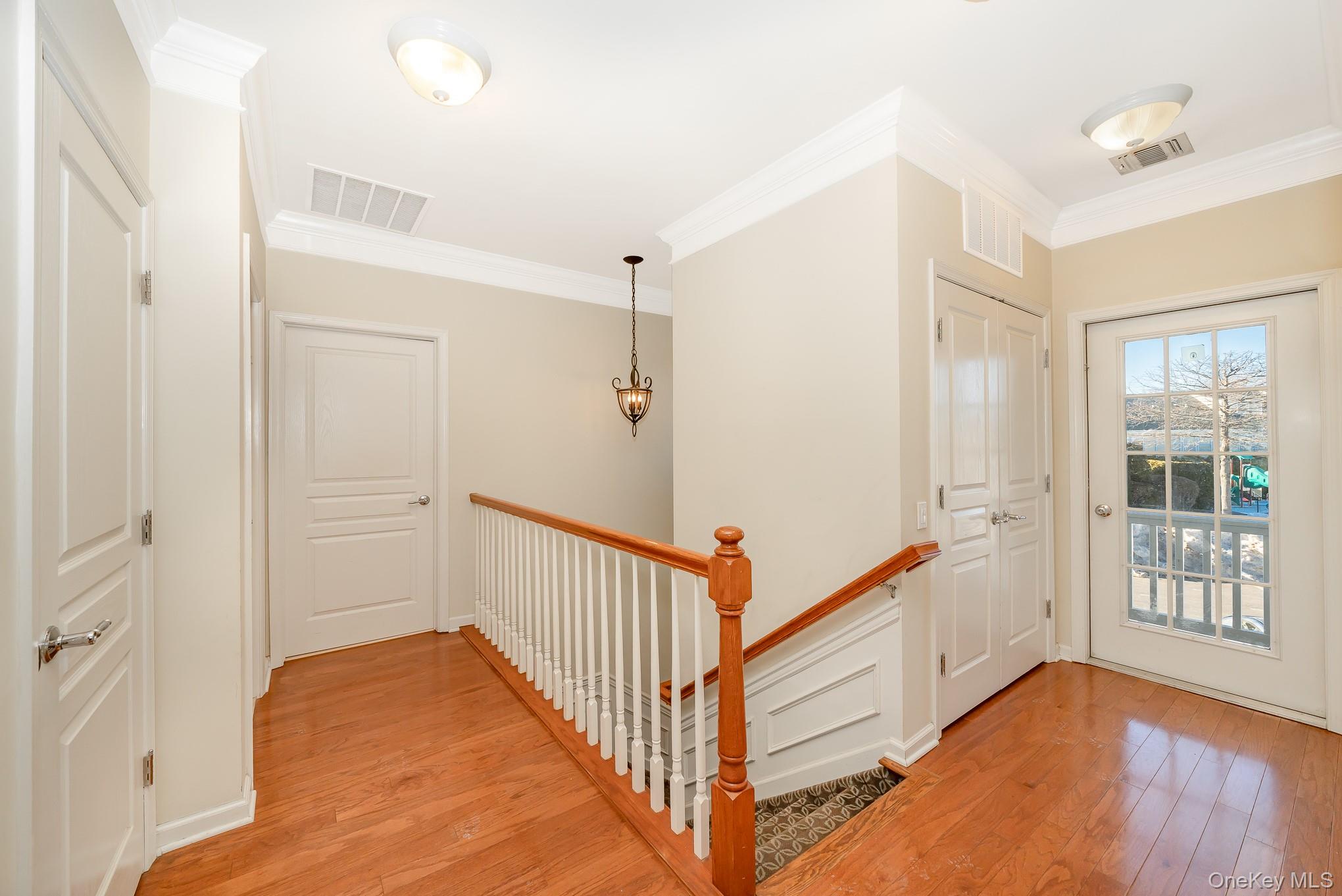 196 Somerset Drive, Massapequa, NY 11758