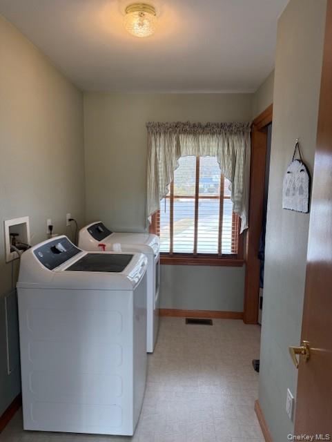 4 Grapevine Place, Poughkeepsie, NY 12603