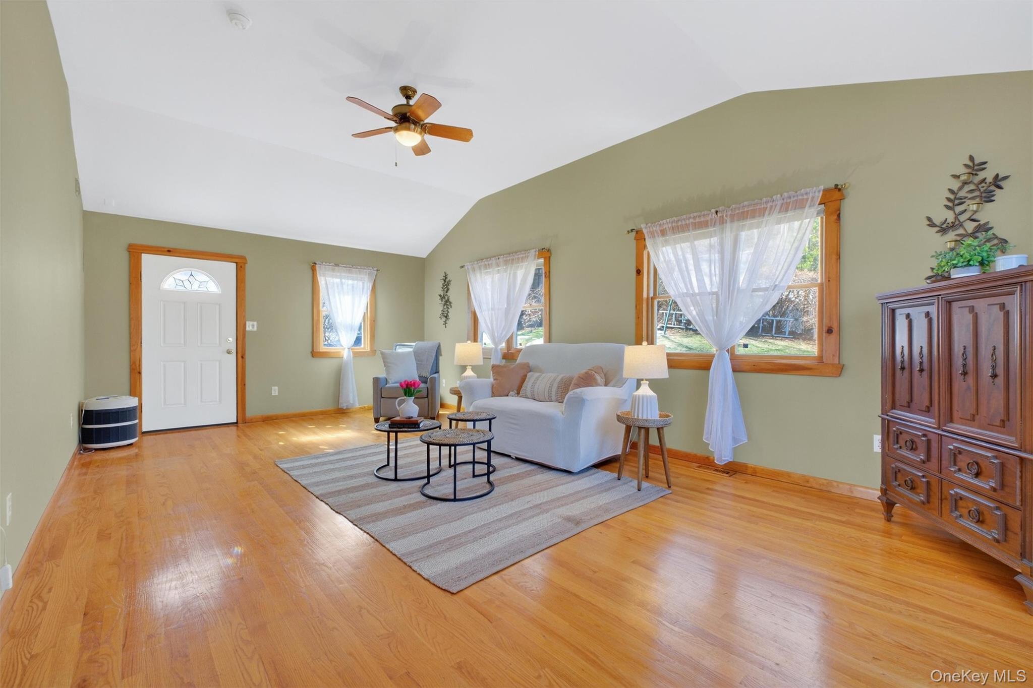 17 Mary Avenue, Mahopac, NY 10541