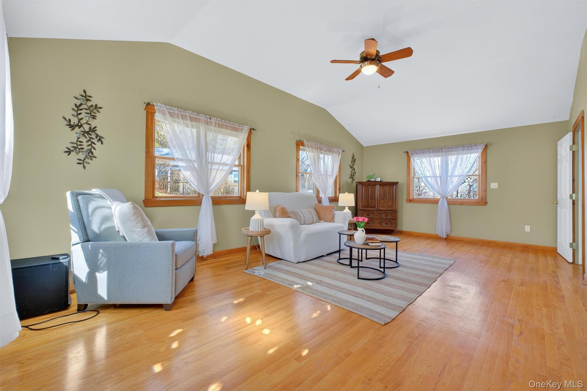 17 Mary Avenue, Mahopac, NY 10541